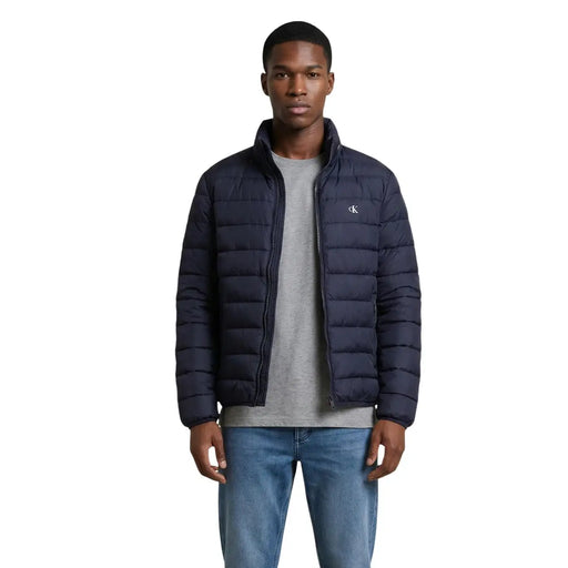 Marineblau gestepptes Polyester Calvin Klein Jeans Herren-Reißverschlussjacke mit kleinem CK-Logo auf der linken Brust, Größe L