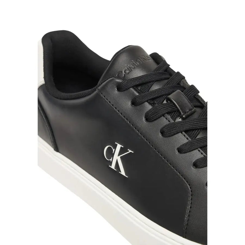 Calvin Klein Jeans men leather sneakers black with white logo and contrasting white sole style YM0YM01435