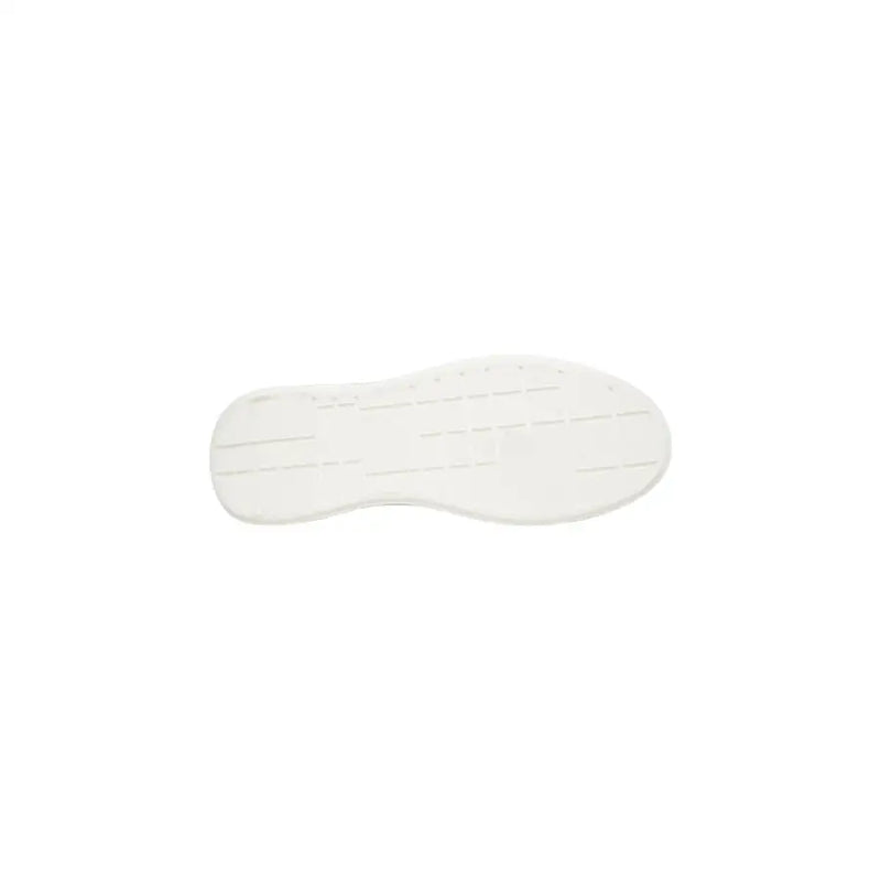 White rubber sole with minimalist textured grooves on black calvin klein jeans men leather sneakers ym0ym01344