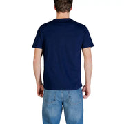 bleu marine Calvin Klein Jeans T-shirt homme en coton avec écusson SS, jersey années 30, face avant visible