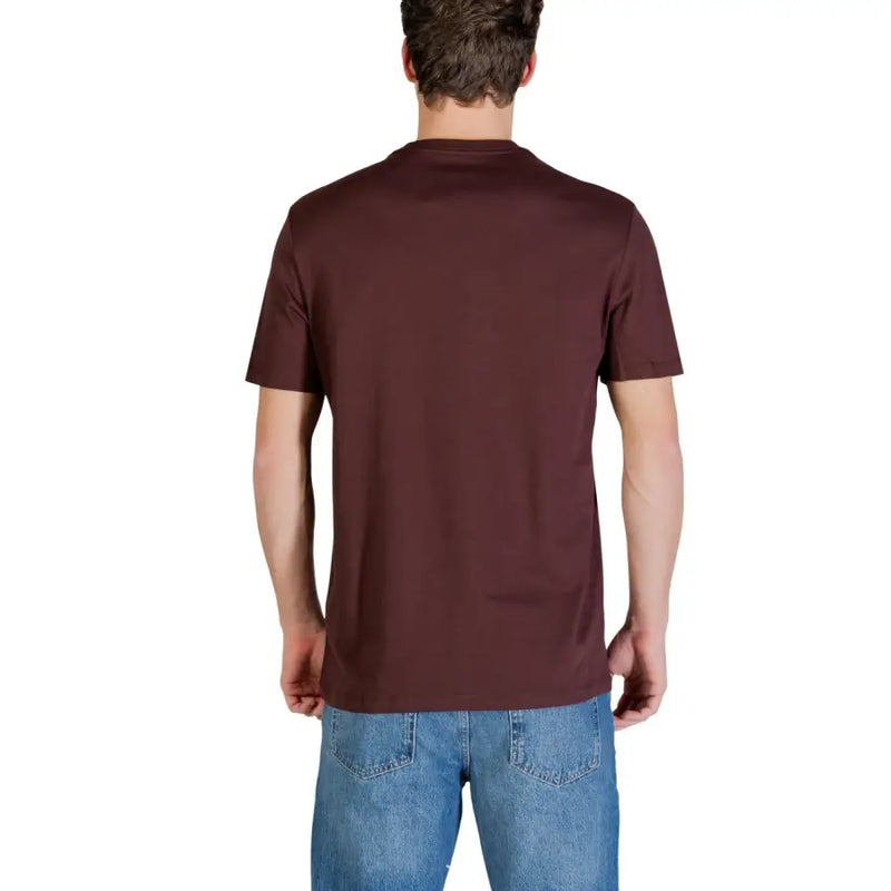 Calvin Klein Jeans Herren-T-Shirt, einfarbig bordeauxrot, kurzärmelig, aus Baumwolle, Rundhalsausschnitt mit braunem Aufdruck auf der Vorderseite