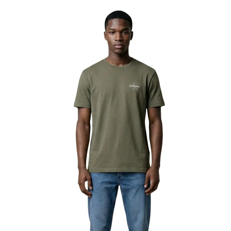 Calvin Klein Jeans men t-shirt in olive green cotton featuring a subtle white logo on the left chest