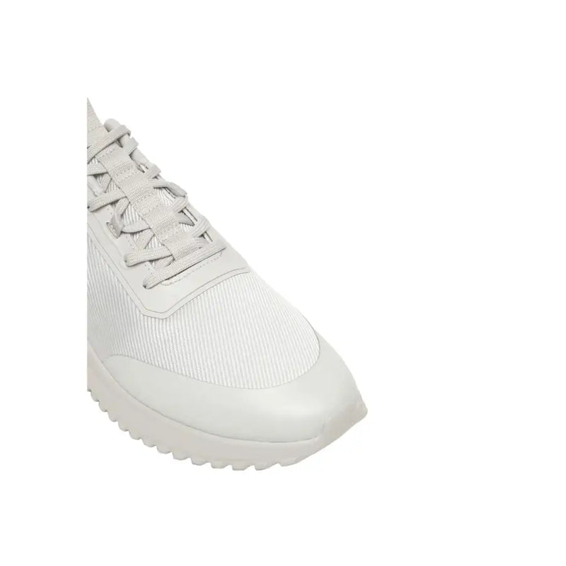 Calvin Klein Jeans men white sporty sneaker with mesh upper and rubber sole for casual wear
