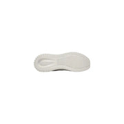 Calvin klein jeans men white sporty sneakers with white rubber sole textured ridged pattern and embossed logo near heel