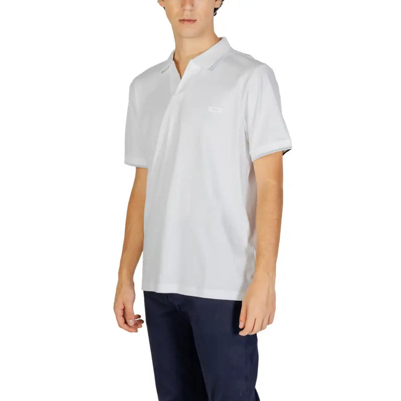 Calvin Klein Jeans men’s classic white polo shirt with short sleeves and subtle chest logo made from 100 percent cotton