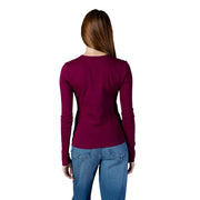 A fitted long-sleeved maroon cotton top with a round neckline from Calvin Klein Jeans women collection