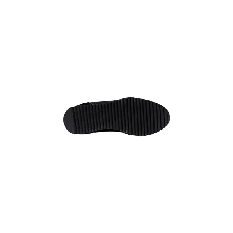 Black rubber sole with textured ribbed pattern on calvin klein jeans women slip on black polyamide sneakers