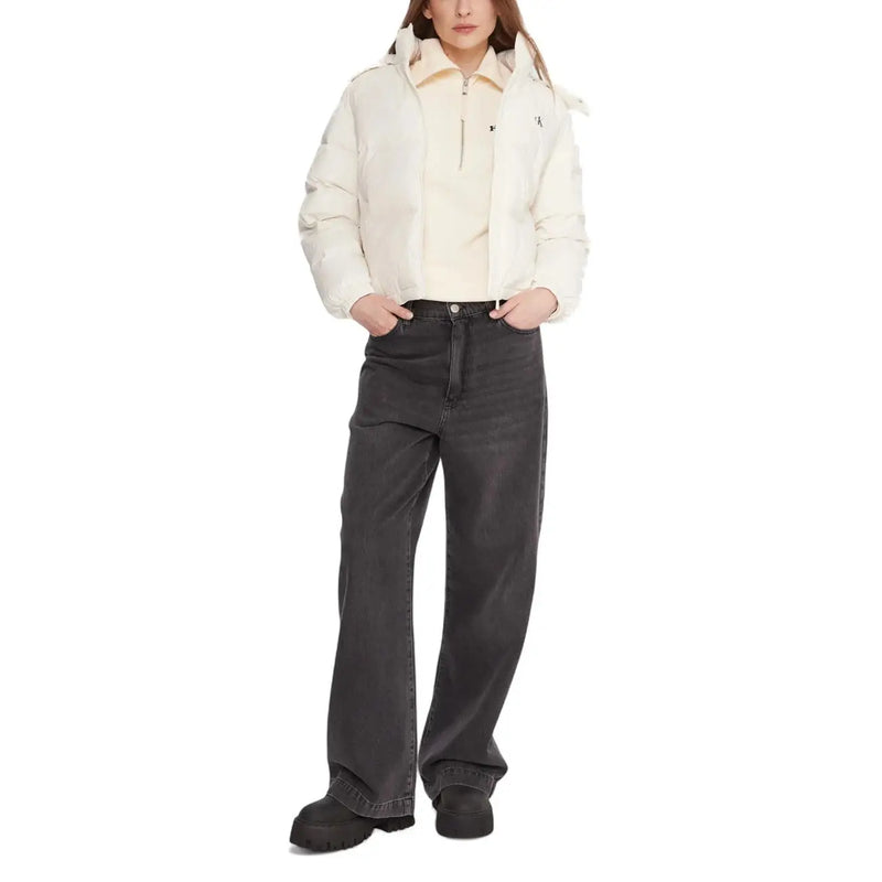 Cream-colored Calvin Klein Jeans women white hooded nylon puffer jacket with zipper closure and hood