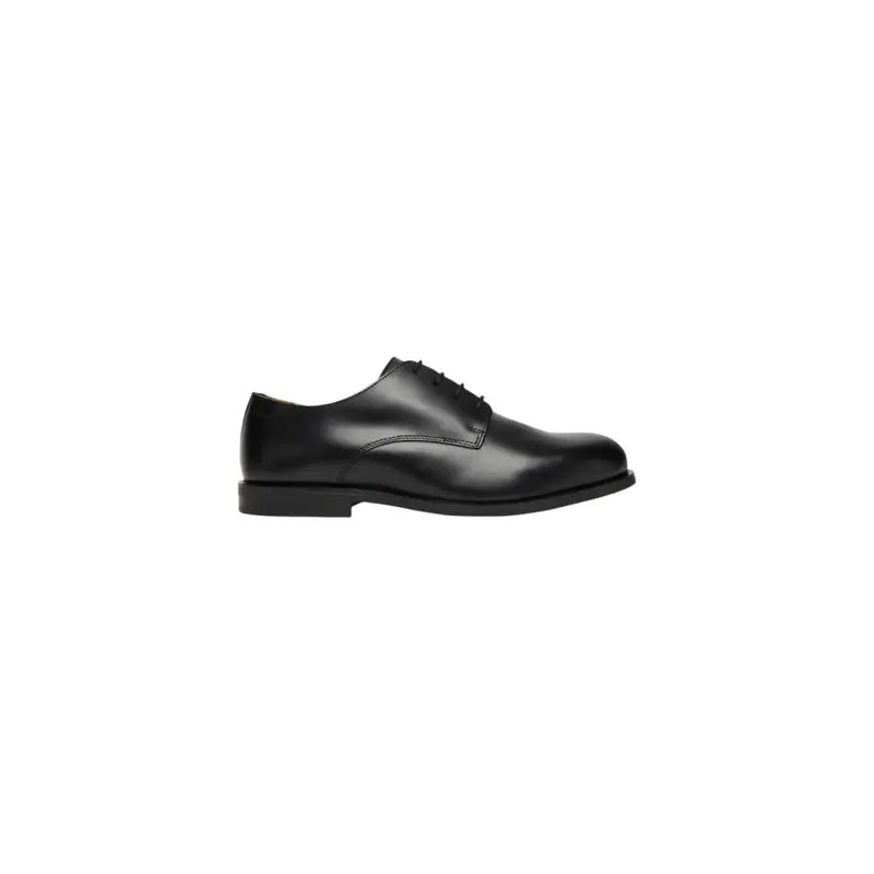 Calvin Klein men leather lace up shoes in elegant black featuring polished finish and classic oxford style