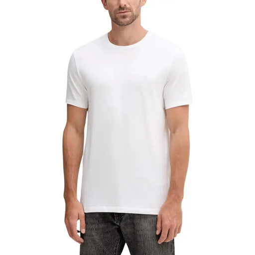 Calvin klein men t-shirt white crew neck cotton fabric ideal for casual wear