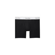 Schwarze Calvin Klein Boxershorts mit weißem Bund und Markenlogo für Herrenunterwäsche