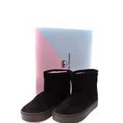 Chiara Ferragni schwarze Wildleder-Ankle-Boots zum Hineinschlüpfen mit weichem Innenfutter und klobiger Plateausohle