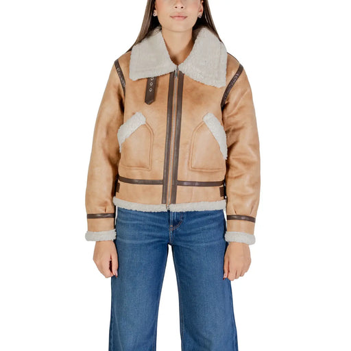 Hellbraune Shearling-Bomberjacke mit dunkelbraunem Lederbesatz und weißem Fleecefutter für Damen von Choral, beiger Polyesterblazer mit Rundhalsausschnitt