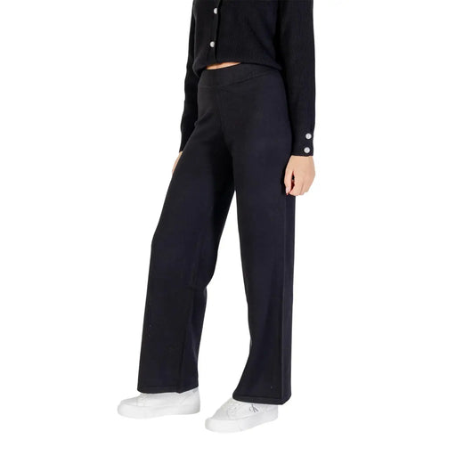 Black wide-leg Choral women trousers in viscose blend with smooth stretchy fabric and subtle side seam detailing for fall winter