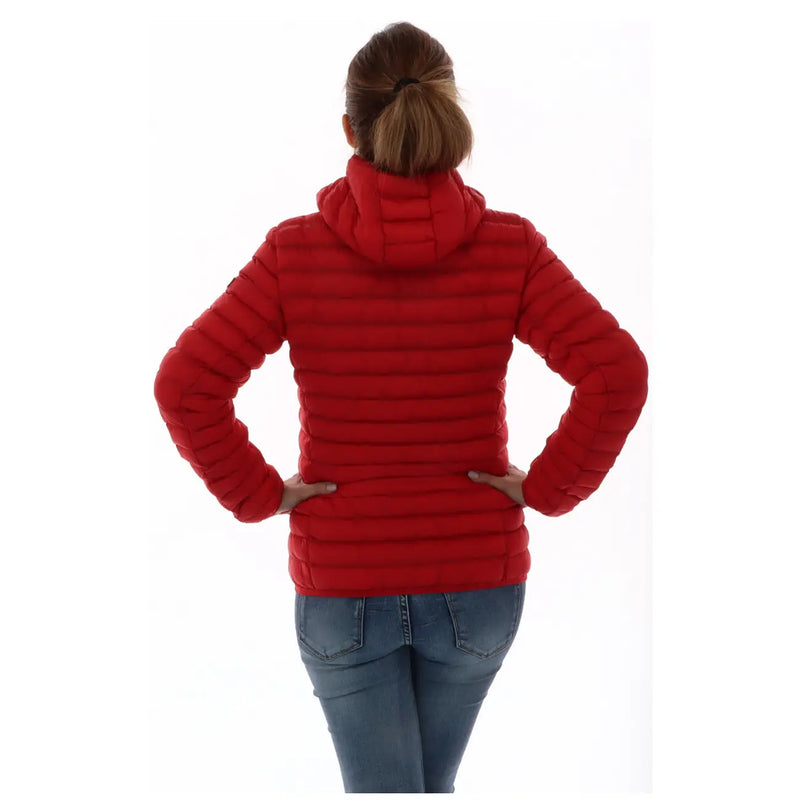 A vibrant red quilted puffer jacket with a hood and long sleeves from Ciesse Piumini women’s collection