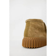 Clarks men lace ups beige leather tan suede chukka boot with ribbed gum rubber sole size 3.5