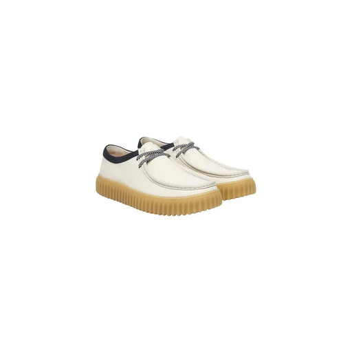 Clarks men lace ups shoes white leather loafers with black accents and tan rubber sole article 26187380
