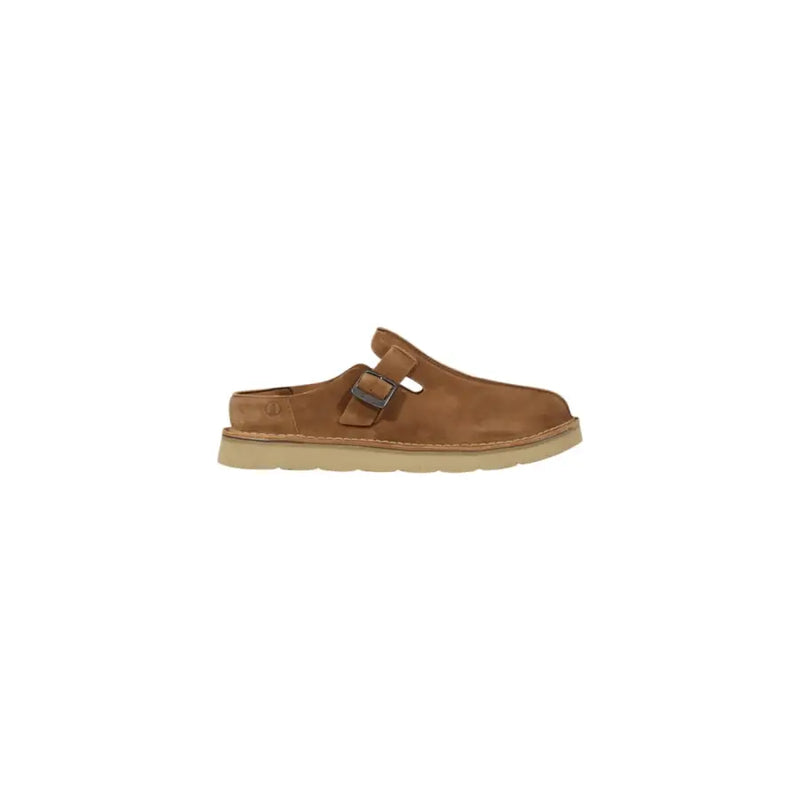 Clarks men slippers beige leather with tan suede clog upper metallic buckle and light beige rubber sole size 10