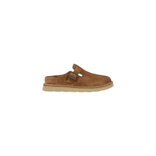 Clarks men slippers beige leather with tan suede clog upper metallic buckle and light beige rubber sole size 10