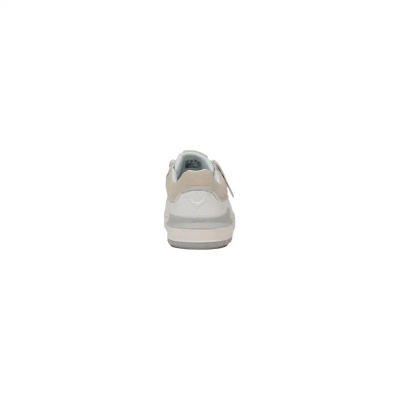 Clarks men white leather sneakers with beige accents and sleek velcro strap closure on rubber sole model 26181325