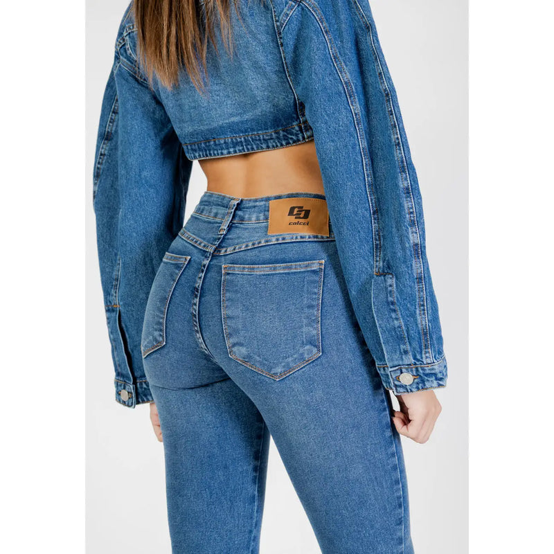 crop top en denim bleu top avec des manches longues et un empiècement en cuir marron, à porter avec un jean slim en coton bleu Colcci pour femme