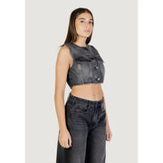 Colcci women sleeveless black denim cropped vest with button closures and front pockets for casual wear