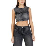 Black denim sleeveless cropped top with button front and chest pockets by colcci women for casual wear