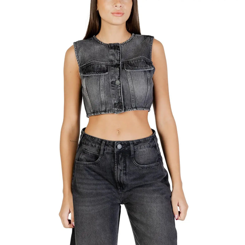 Black denim sleeveless cropped top with button front and chest pockets by colcci women for casual wear