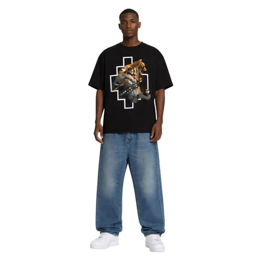 Schwarzes Herren-T-Shirt aus Baumwolle der Grafschaft Mailand mit Rundhalsausschnitt und gold-silber-weißem Tiger- und Wolfsmotiv auf einem markanten weißen Kreuz.