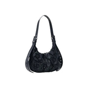 Sac hobo noir zippé Desigual avec applications florales et poche intérieure