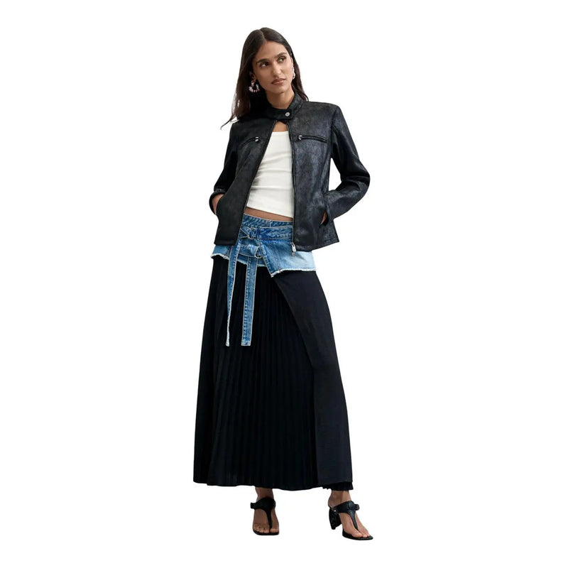Desigual women black blazer in polyester with mandarin collar and front zipper pockets featuring subtle texture