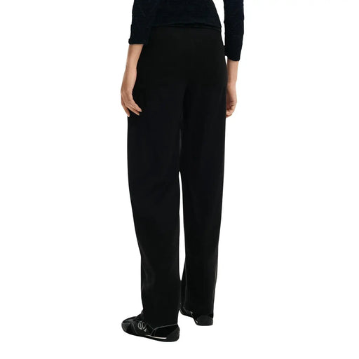 Schwarze Desigual Damen-Viskosehose mit weitem Bein, Taschen, glattem, elegantem Stoff und klaren Linien