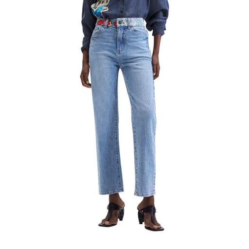 Jean Desigual pour femme en denim de coton bleu clair, coupe droite et ceinture à motifs colorés