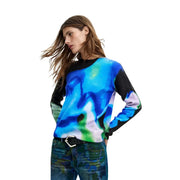 Pull Desigual pour femme, bleu slim, en maille acrylique mélangée, avec un motif bleu-vert-violet vibrant et des manches contrastantes noires.