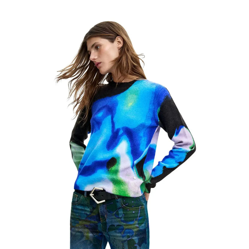 Pull Desigual pour femme, bleu slim, en maille acrylique mélangée, avec un motif bleu-vert-violet vibrant et des manches contrastantes noires.