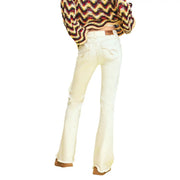 Cremefarbene, ausgestellte Baumwolljeans mit dezentem Used-Look und Ziernähten an den Gesäßtaschen von Desigual.