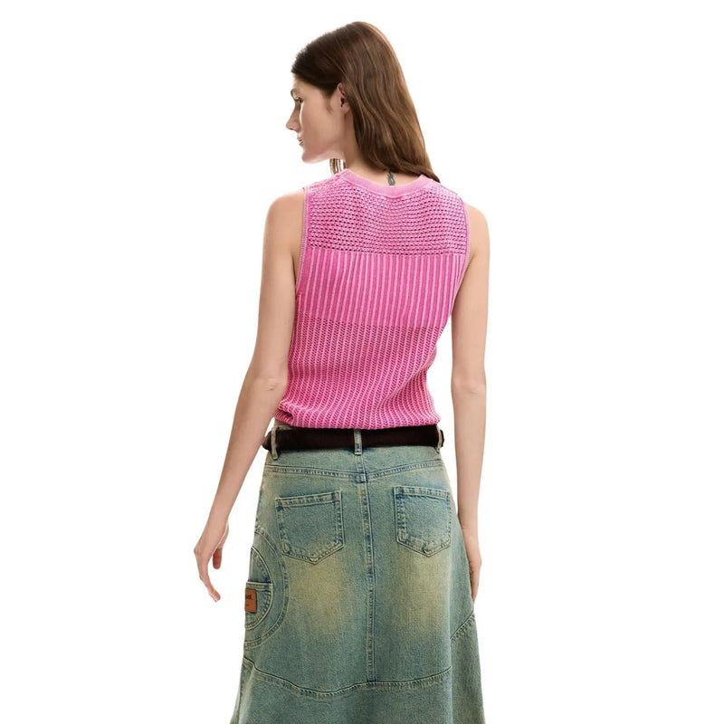 Desigual women sleeveless round neck fuchsia top cotton knit with ribbed texture and slightly cropped fit