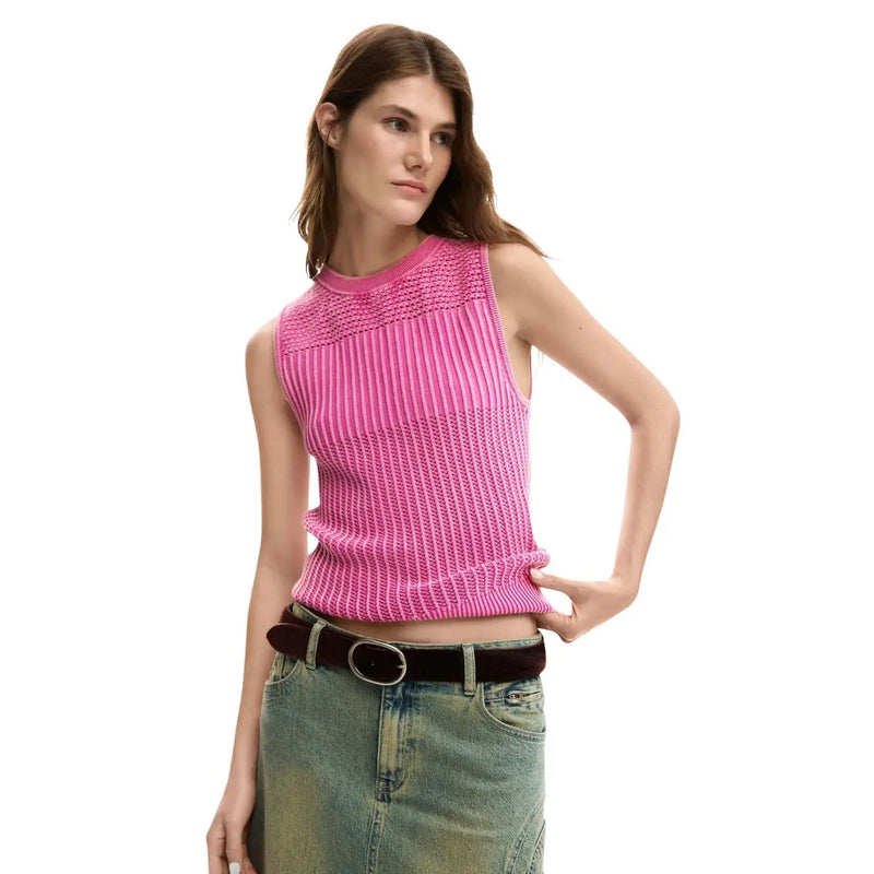 A vibrant fuchsia ribbed knit sleeveless top with high neckline made of cotton by Desigual women