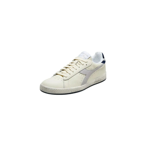 couleur crème diadora Baskets pour homme en daim beige et cuir avec des accents gris et bleu marine pour une tenue décontractée