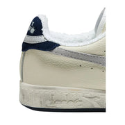 cremefarben Diadora Herren-Sneaker mit marineblauen Wildlederakzenten, weißem Lammfellfutter und profilierter Gummisohle