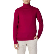 Diktat fuchsia turtleneck knitwear for men in a rich burgundy color with a smooth finely knit texture