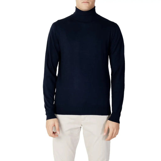 Diktat turtleneck knit sweater for men in navy blue with smooth fitted knit texture, front view
