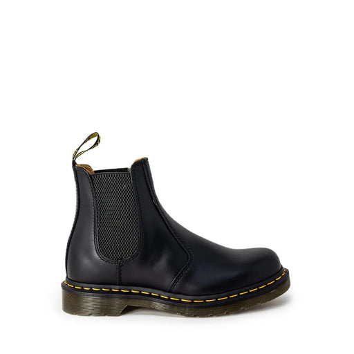 Dr Martens men boots black leather chelsea boot with elastic side panels and yellow stitching spring summer 22227001