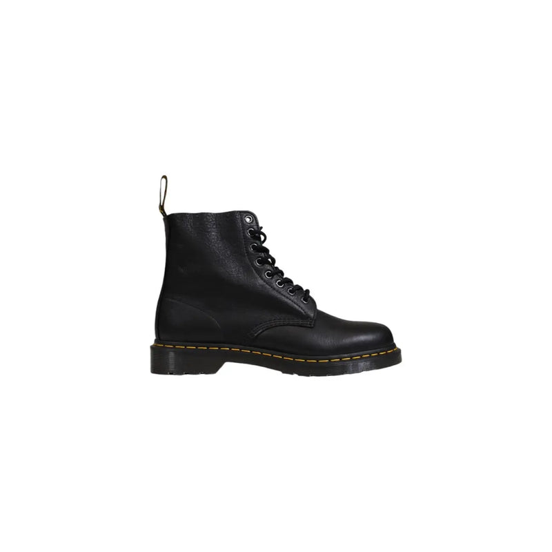 Bottes Dr Martens pour hommes en cuir noir à lacets, dévoilant l'arrière de la chaussure.