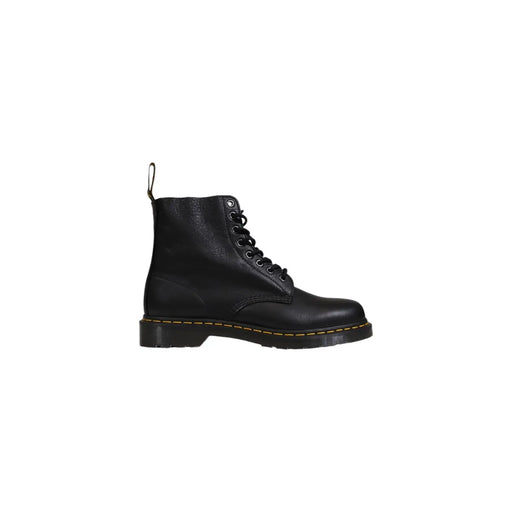 Dr Martens men leather lace up boots in black showing the back side of premium leather material