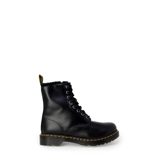 Dr. Martens Damen-Lederstiefel in Schwarz, Rückseite gezeigt, entworfen für Herbst und Winter
