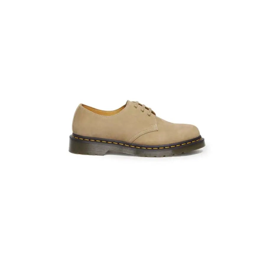 Spring summer Dr. Martens men moccassin in beige suede with rubber sole for all genders.