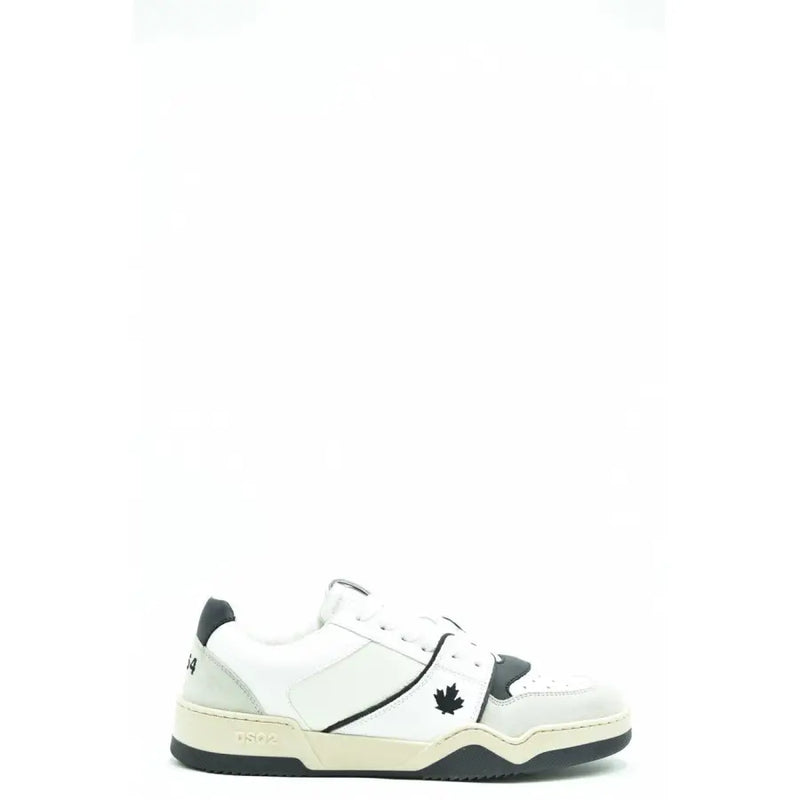 Baskets Dsquared2 en cuir imprimé multicolore pour homme, blanches et noires, avec un logo discret en forme de feuille d'érable et des coutures soignées.
