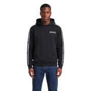 Ea7 Schwarzer Herren-Hoodie aus Baumwolle mit weißen Logostreifen an den Ärmeln und einem kleinen rechteckigen Markenaufnäher auf der Brust