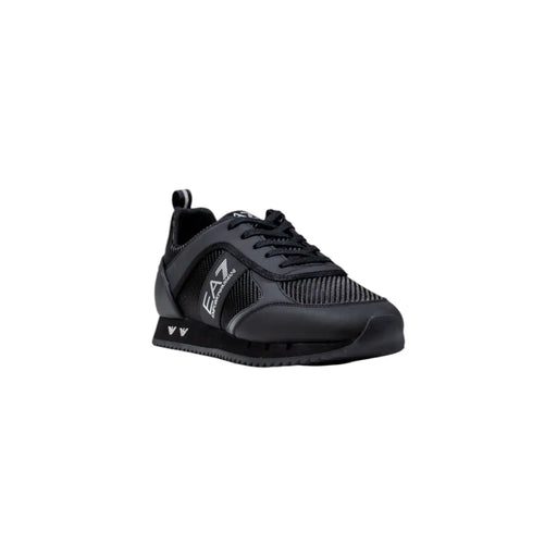 Ea7 Baskets slip-on noires pour homme en polyamide avec empiècements en mesh et synthétiques, arborant un design athlétique élégant.